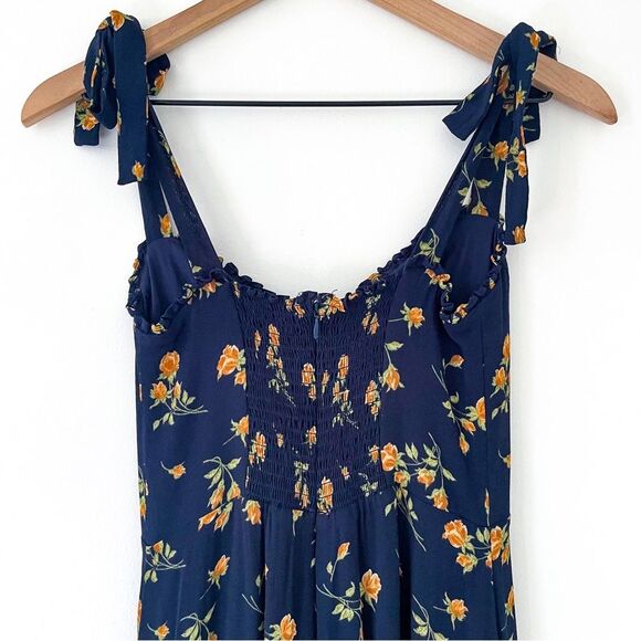 Reformation Nikita floral midi dress. - Picture 6 of 15